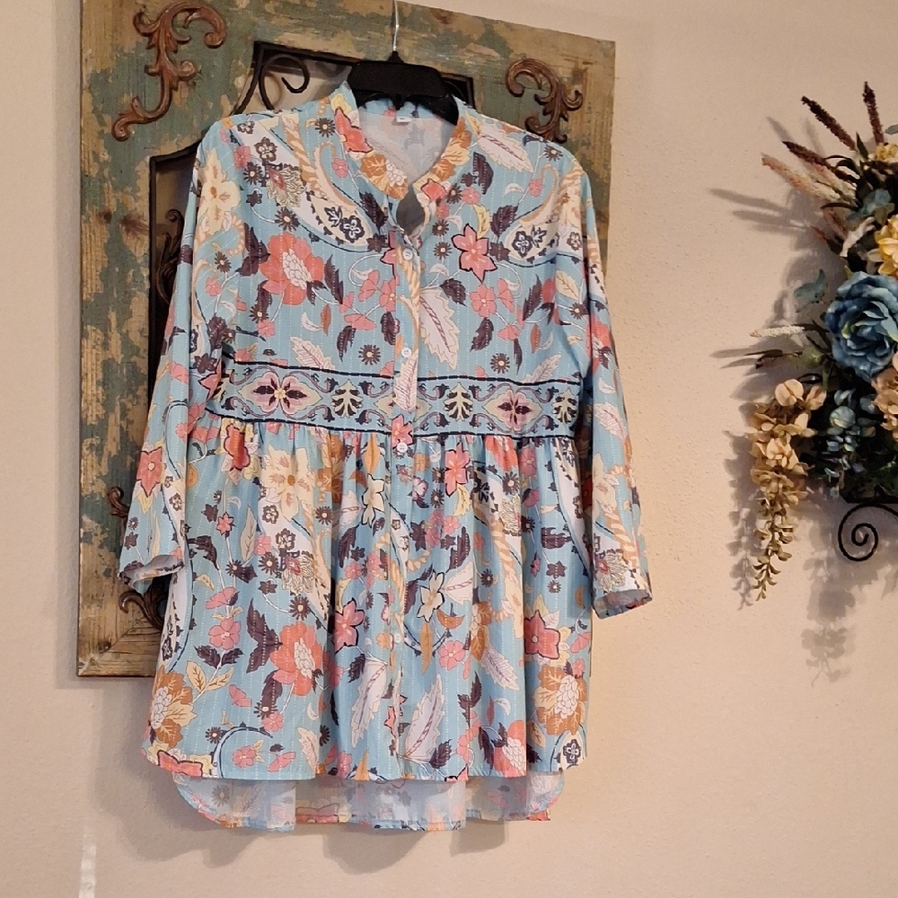 Elegant Floral Button-Up Blouse - Blue & Orange.  NWOT Size XL